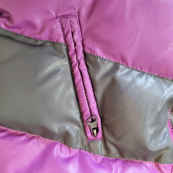 Childrens Place Girls Zip Up Purple and Gray Puffer Vest Sz 7 8 Medium - Picture 7 of 7